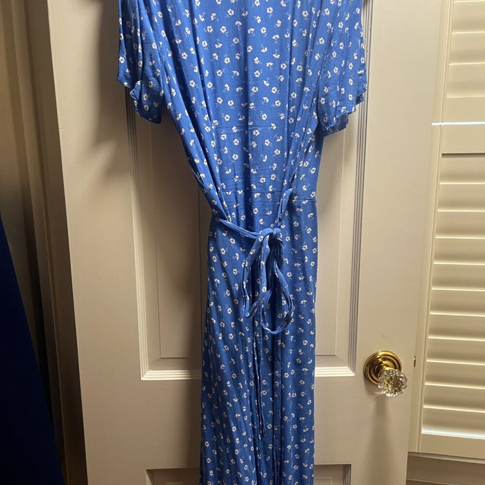 Lulu's Blue Floral Wrap Midi Dress - Picture 4 of 4